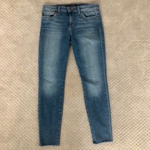 Joe’s Jeans skinny medium wash jeans